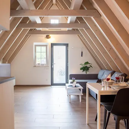 Holiday&stay, Blautopf *